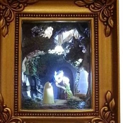 Discount 👍 Disney Gallery Of Light - Snow White - A Kiss For Dopey 😉