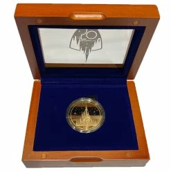 Brand new ???? Disney Collectors Coin - Walt Disney World 50th Anniversary ????